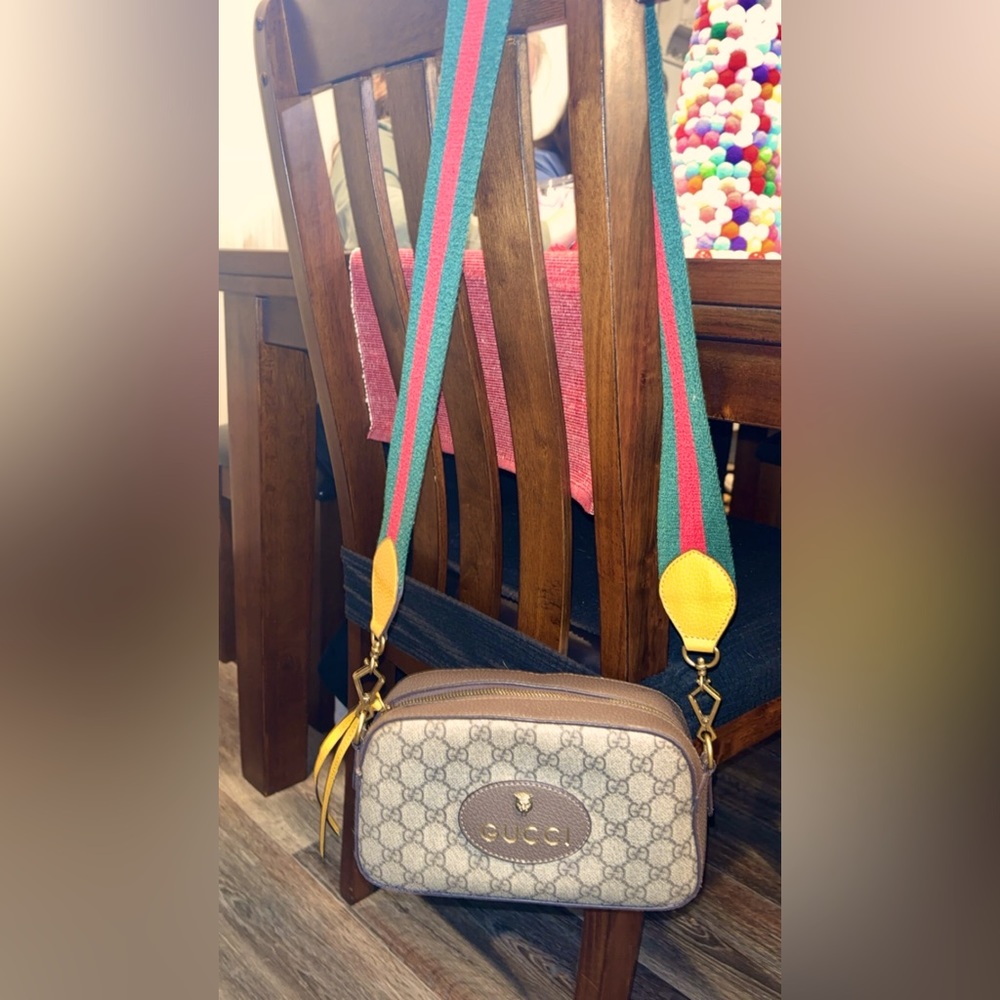 Gucci NEO VINTAGE GG SUPREME MESSENGER BAG